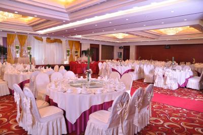 دیلایتل هتل وست