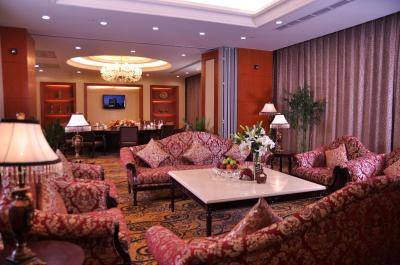 دیلایتل هتل وست