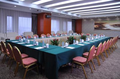 دیلایتل هتل وست