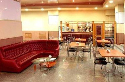 ازیموت هتل ورنسه