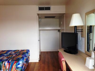 متل 6 گودلاند