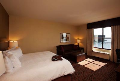 هامپتون این مارکت/واترفرنت