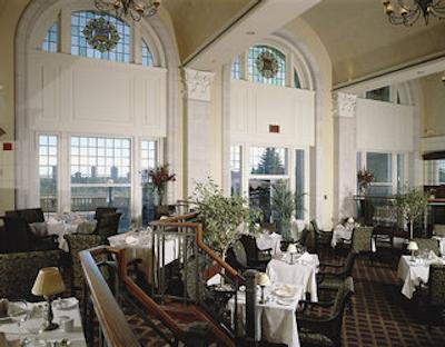 فیرمنت هتل ماکدنالد