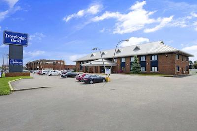 تراولج منتریل آیرپرت