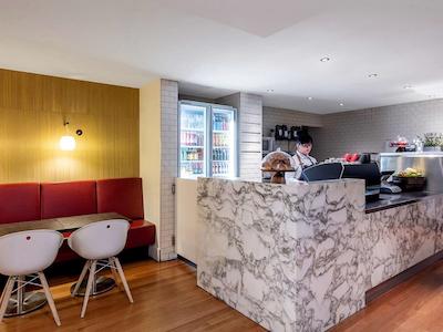 پولمان بریسبان کینگ گئورج اسکوار