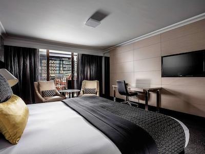 پولمان بریسبان کینگ گئورج اسکوار