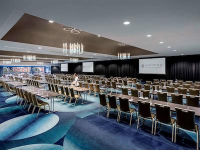 پولمان بریسبان کینگ گئورج اسکوار