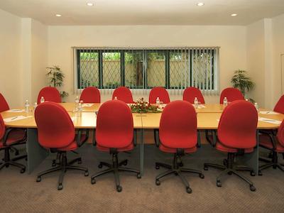 مرکور یانگون کابا اِی