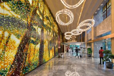مندرین اورینتال پودونگ شانگهای