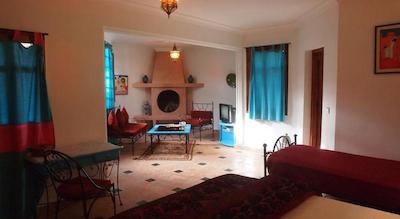 ریاد آل خانساا