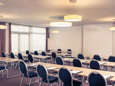 مرکور هتل مانهیم ام فریدنسپلاتز