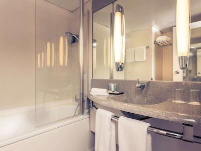 مرکور هتل مانهیم ام فریدنسپلاتز