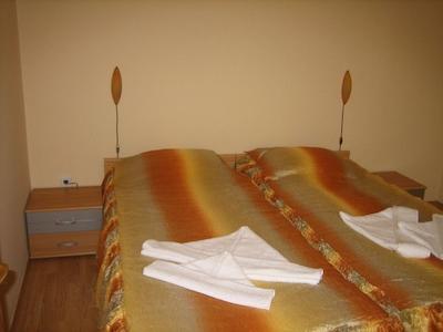 ساننی ویکتری اپارتمنتز