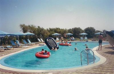 فیلاکسنیا هتل اند اپارتمنتز