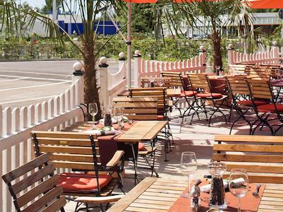 مرکور هتل اُفنبورگ ام مسپلاتز