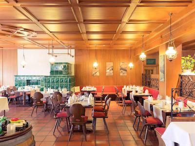 مرکور هتل اُفنبورگ ام مسپلاتز