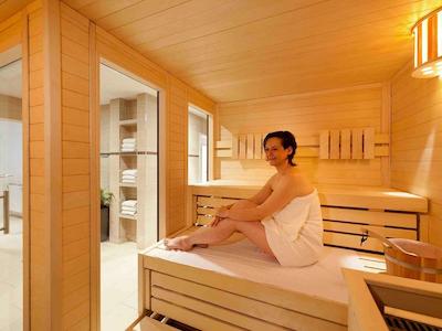 مرکور هتل اُفنبورگ ام مسپلاتز