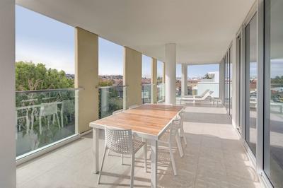 ادینا اپارتمنت هتل بندی بیچ اسیدنی