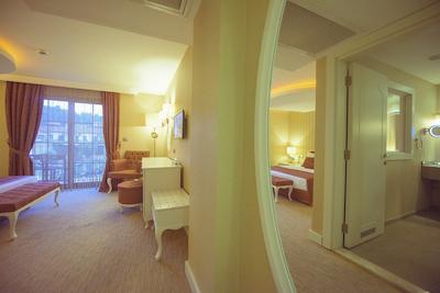 هان دلوکس هتل اند سویتز