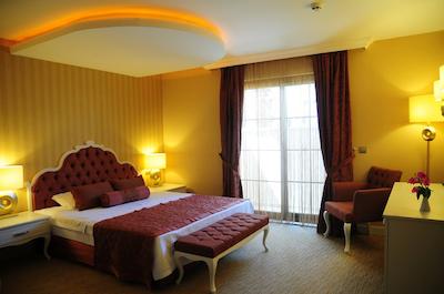 هان دلوکس هتل اند سویتز