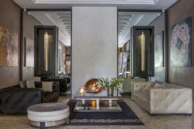 پالیز ازیزا اند اسپا