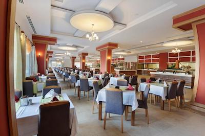 سنزا زن د این ریزورت اند اسپا هتل