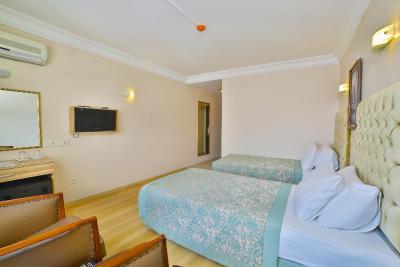 گرند انت هتل