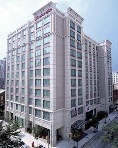 هامپتون این فیلادلفیا سنتر سیتی-کنونشن سنتر