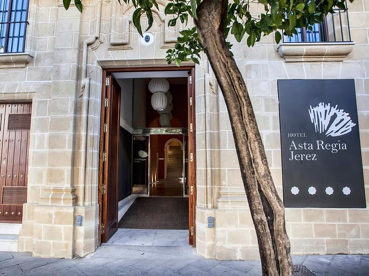 اورستارز استا رجیا