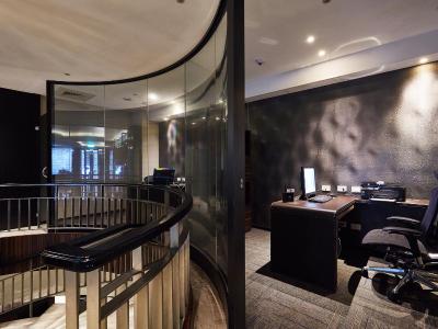 د تانگو لینسن