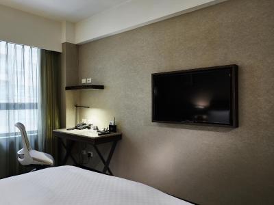 د تانگو لینسن