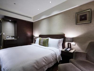 د تانگو لینسن