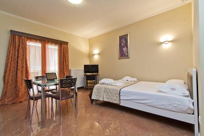 ایمپریال استودیز