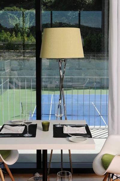 اُپن ویلیج اسپرتز هتل اند اسپا کلوب