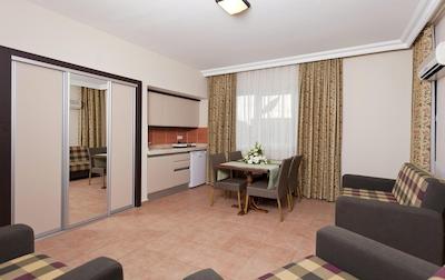 پالمیی پارک اپارت هتل