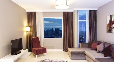 فلورا سوئیتس