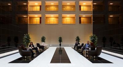 فلورا سوئیتس