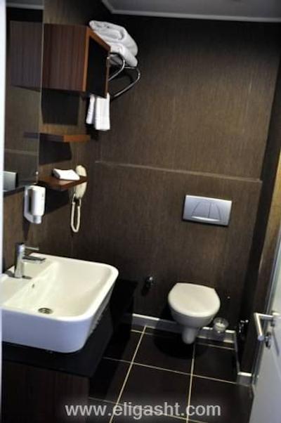 فلورا سوئیتس