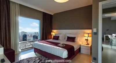 فلورا سوئیتس