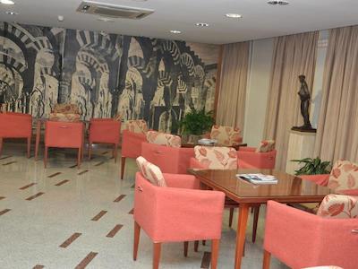 سرکتل هتل سلو