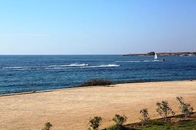 امفرا هتل اند سویتز