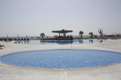 امفرا هتل اند سویتز