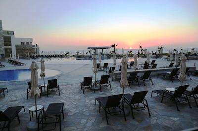 امفرا هتل اند سویتز