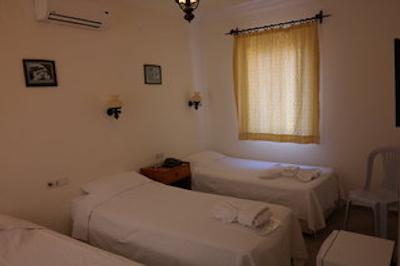 دیلک اپارت هتل