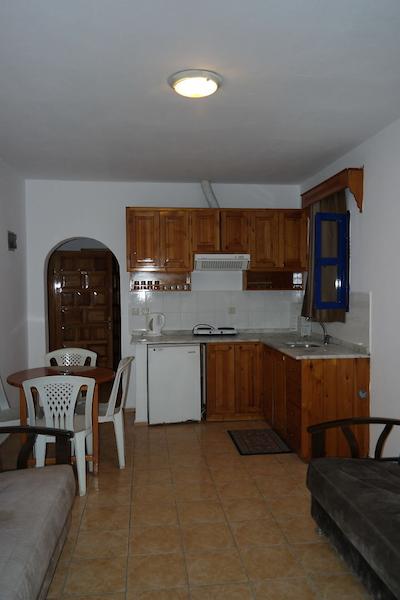 دیلک اپارت هتل