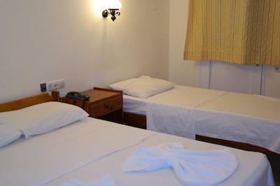 دیلک اپارت هتل