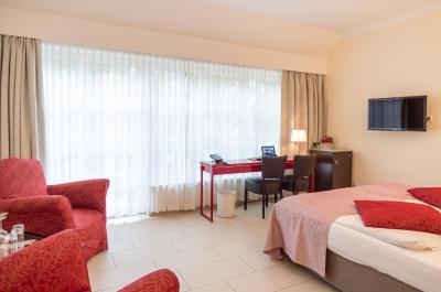 هتل اسپیز اند اسپیز