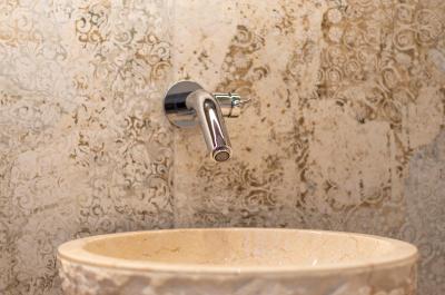 هتل اسپیز اند اسپیز