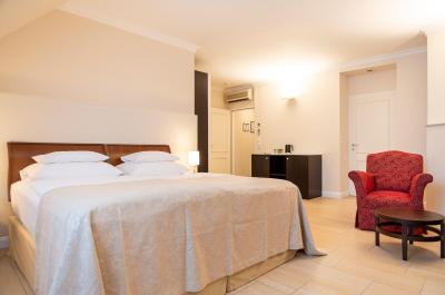 هتل اسپیز اند اسپیز