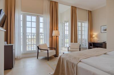 هتل اسپیز اند اسپیز